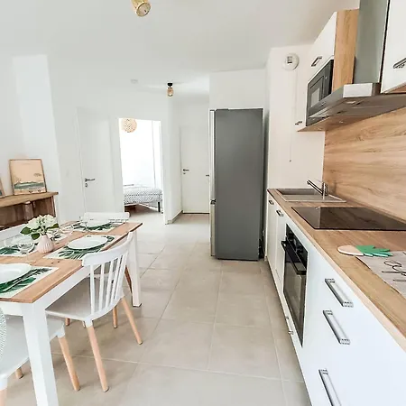 Apartment Gabrielle By Interhome Frejus